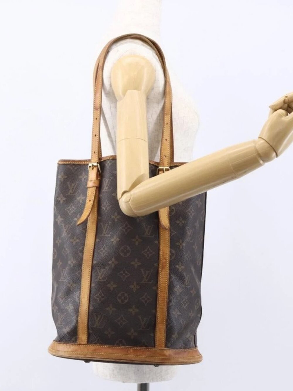 LOUIS VUITTON Monogram Bucket GM Shoulder Bag M42236 LV Auth